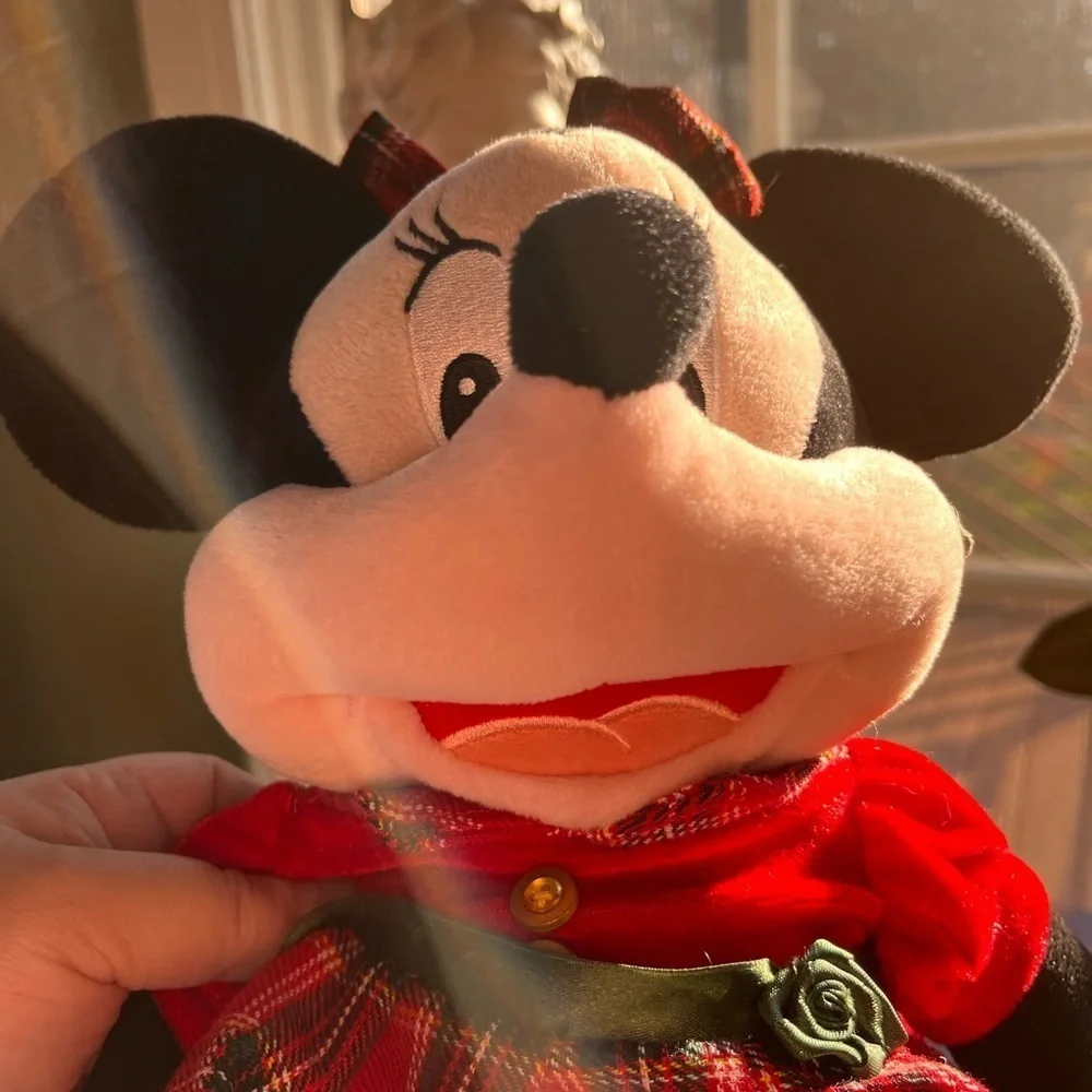 Minnie mouse velour toy by Disney